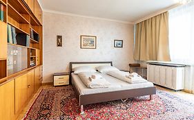 Vintage, View & Balcony By Jr City Apartments